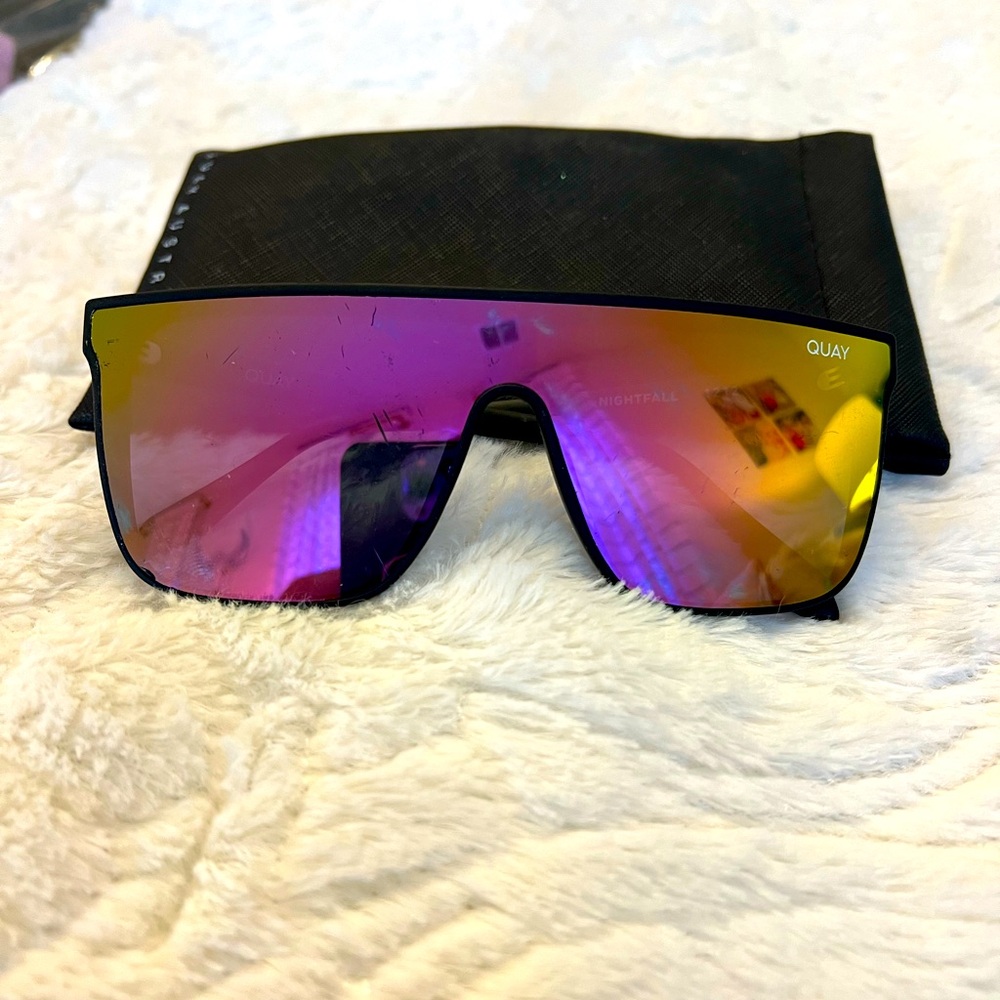 Quay Pink Mirror Sunglasses